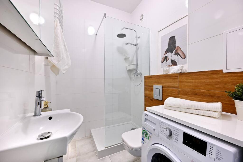Saska Kepa -Ul. Francuska 2' Min Apartment Warsaw Exterior photo